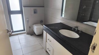 Bathroom Image of 2163 Sq.ft 3 BHK Apartment / Flat for sale in Ireo The Grand Arch, Sector 58 Gurgaon for Rs. 54000000