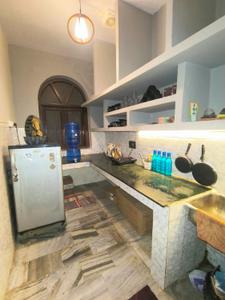 Kitchen Image of 950 Sq.ft 2 BHK Apartment / Flat for rent in Satyansh Trilok Apartments, Shamsabad Agra for Rs. 12000