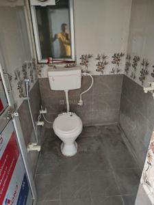 Bathroom Image of 800 Sq.ft 2 BHK Independent House for rent in Nala ka balaji Sikar for Rs. 11000
