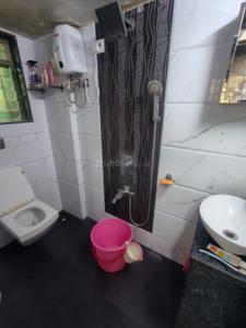 Bathroom Image of 800 Sq.ft 2 BHK Apartment / Flat for rent in Arihant Mahavir Vaibhav, Kopar Khairane Navi Mumbai for Rs. 52000