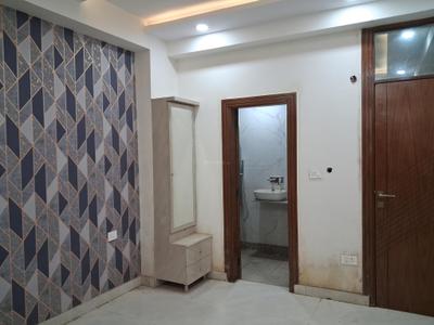 Bedroom Image of 1100 Sq.ft 2 BHK Apartment / Flat for sale in Sector 73 Noida for Rs. 4200000