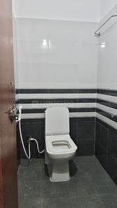 Bathroom Image of 680 Sq.ft 1 BHK Apartment / Flat for rent in Kondapur Hyderabad for Rs. 26500