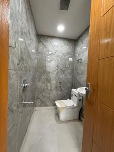 Bathroom Image of 900 Sq.ft 3 BHK Builder Floor for sale in Govindpuri New Delhi for Rs. 7500000