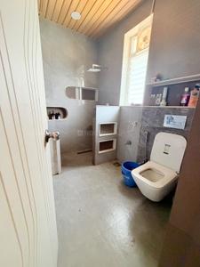 Bathroom Image of 4200 Sq.ft 4.5 BHK Independent House for rent in Magarpatta City Pune for Rs. 145000