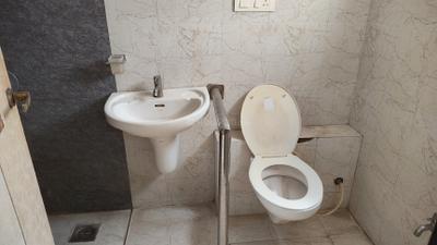 Bathroom Image of 1970 Sq.ft 3 BHK Apartment / Flat for sale in Raghuvir Shyam Palace, Vesu Surat for Rs. 13500000