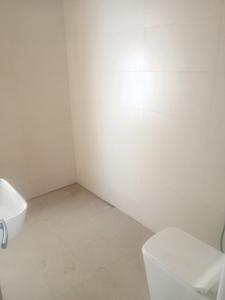 Common Bathroom Image of 1360 Sq.ft 2 BHK Apartment / Flat for sale in Kondapur Hyderabad for Rs. 15640001