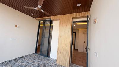 Balcony Image of 2250 Sq.ft 3 BHK Builder Floor for sale in Sector 14 Gurgaon for Rs. 34500000
