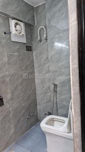 Bathroom Image of 600 Sq.ft 1 BHK Apartment / Flat for rent in Sector 19 Dwarka New Delhi for Rs. 28000
