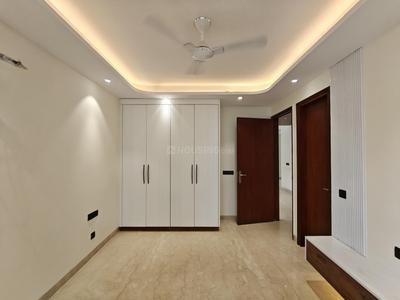 Bedroom Image of 1800 Sq.ft 3 BHK Builder Floor for sale in Model Town New Delhi for Rs. 42500000