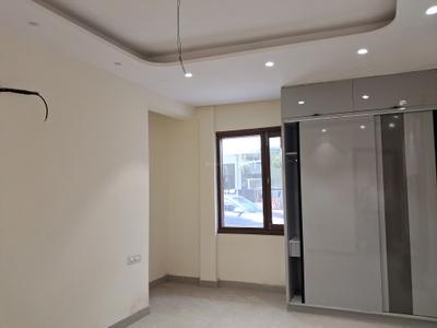 Bedroom Image of 1300 Sq.ft 3 BHK Apartment / Flat for rent in Ekta Apartments, Paschim Vihar New Delhi for Rs. 40000