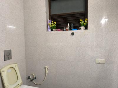 Bathroom Image of 2250 Sq.ft 2 BHK Builder Floor for rent in Sector 31 Faridabad for Rs. 35000