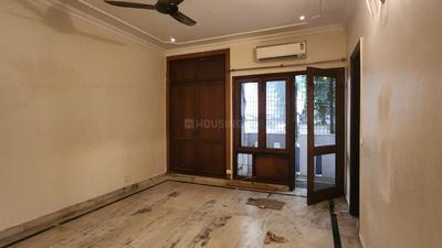 Bedroom Image of 2500 Sq.ft 4 BHK Builder Floor for rent in Vasant Vihar New Delhi for Rs. 250000