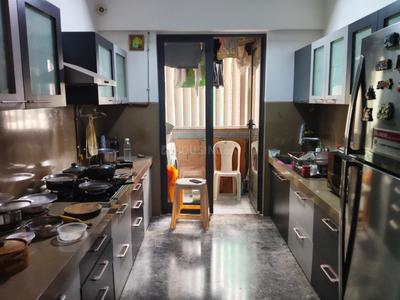 Kitchen Image of 1250 Sq.ft 3 BHK Apartment / Flat for rent in Rustomjee Paramount, Santacruz West Mumbai for Rs. 375000