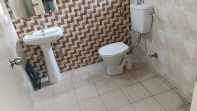 Image of 1075 Sq.ft 2 BHK Apartment / Flat for rent in Gaur City 7th Avenue, Noida Extension, Greater Noida for Rs. 23500