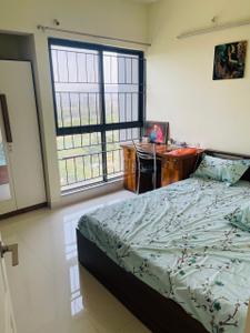 Bedroom Image of 1000 Sq.ft 2 BHK Apartment / Flat for rent in Kumar Park Infinia B1 And B2, Fursungi Pune for Rs. 25000