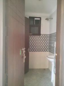 Common Bathroom Image of 1845 Sq.ft 3 BHK Builder Floor for sale in Greenfields Premium Builder Floors, Green Field Colony Faridabad for Rs. 14700000