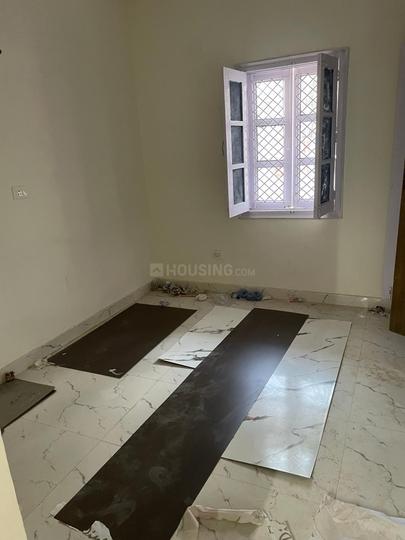 2 BHK Flat for rent in Vikaspuri, New Delhi - 1000 Sqft