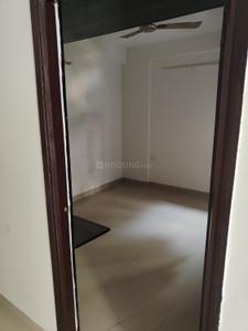Bedroom Image of 950 Sq.ft 2 BHK Apartment / Flat for rent in Aditya Urban Homes, Bamheta Village Ghaziabad for Rs. 14000