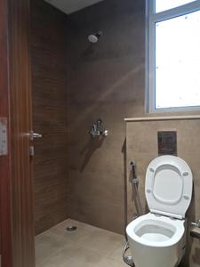 Common Bathroom Image of 1350 Sq.ft 2 BHK Apartment / Flat for sale in ACE Ace Starlit by ACE Group, Sector 152 Noida for Rs. 18200000