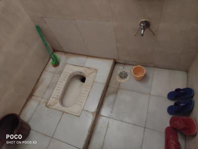 Bathroom Image of 1300 Sq.ft 2 BHK Apartment / Flat for sale in Ashapura Divyapunj Shalom, Chandkheda Ahmedabad for Rs. 5000000