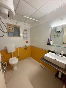 Bathroom Image of 1540 Sq.ft 3.5 BHK Apartment / Flat for rent in Unitech Heritage Estate, Yelahanka Bengaluru for Rs. 45000
