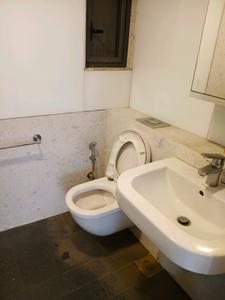 Common Bathroom Image of 1250 Sq.ft 2 BHK Apartment / Flat for sale in New Cuffe Parade Lodha Altia, Sion Mumbai for Rs. 30500000