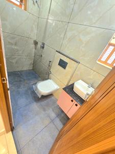 Bathroom Image of 2320 Sq.ft 4 BHK Independent House for sale in Edathala Aluva for Rs. 9800000