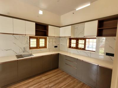 Kitchen Image of 2650 Sq.ft 4 BHK Independent House for sale in Thevakkal Kochi for Rs. 14000000