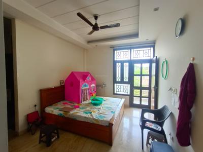 Bedroom Image of 2430 Sq.ft 3 BHK Builder Floor for sale in Palam Vihar Gurgaon for Rs. 25000000