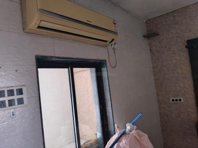 Bathroom Image of 350 Sq.ft 2 BHK Independent House for rent in Waghodia Road Vadodara for Rs. 9000