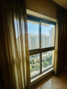 Bedroom Image of 650 Sq.ft 1 BHK Apartment / Flat for sale in Hiranandani Regent Hill A B C D And E Wing, Powai Mumbai for Rs. 18600000