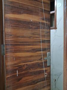 Common Bathroom Image of 1250 Sq.ft 3 BHK Apartment / Flat for sale in JMD Siddhi Vinayak, Sector 73 Noida for Rs. 6500000