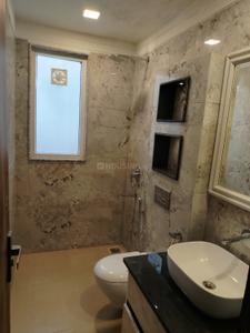 Bathroom Image of 2200 Sq.ft 4.5 BHK Independent House for rent in Sahastradhara Road Dehradun for Rs. 90000