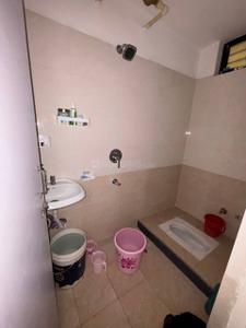 Bathroom Image of 915 Sq.ft 2 BHK Apartment / Flat for rent in Laabham Residency, Pipliyahana Indore for Rs. 15000
