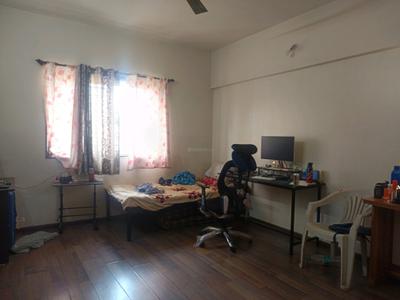 Bedroom Image of 2250 Sq.ft 3.5 BHK Apartment / Flat for sale in Magarpatta Laburnum Park, Magarpatta City Pune for Rs. 33000000