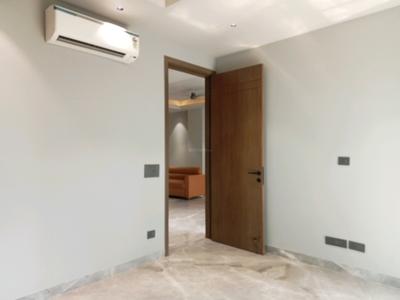 Bedroom Image of 2250 Sq.ft 3 BHK Builder Floor for sale in Kailash Colony New Delhi for Rs. 85000000
