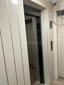 Bathroom Image of 1800 Sq.ft 3 BHK Builder Floor for rent in Bali Nagar New Delhi for Rs. 80000