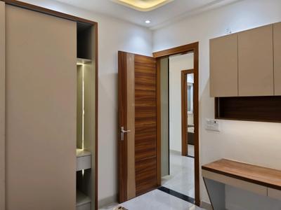 Bedroom Image of 1300 Sq.ft 4 BHK Apartment / Flat for sale in Sector 15 Dwarka New Delhi for Rs. 13500000