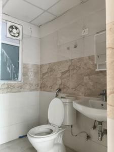 Common Bathroom Image of 945 Sq.ft 2.5 BHK Apartment / Flat for sale in NBCC Golf Homes, Noida Extension Greater Noida for Rs. 7000500