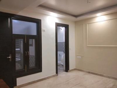 Bedroom Image of 1820 Sq.ft 3 BHK Builder Floor for rent in Shahdara New Delhi for Rs. 40000