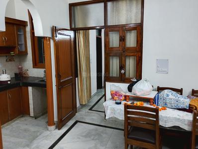 BHK Flats for Rent in Dhaka Village, Mukherjee Nagar, New Delhi