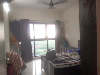Bedroom Image of 973 Sq.ft 2 BHK Apartment / Flat for sale in Rustomjee Meridian, Kandivali West Mumbai for Rs. 15900000