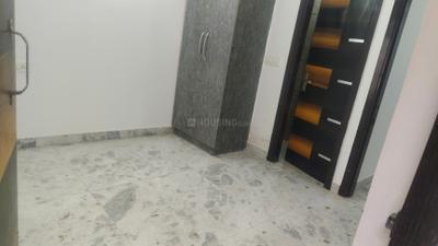 Bedroom Image of 850 Sq.ft 2 BHK Builder Floor for sale in Sector 17 Dwarka New Delhi for Rs. 13000000