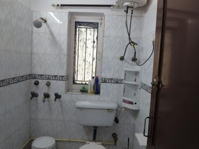 Image of 1050 Sq.ft 2 BHK Apartment / Flat for rent in Arun Vihar, Sector 37, Noida for Rs. 35000