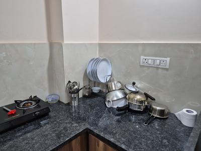 Kitchen Image of 650 Sq.ft 1 BHK Apartment / Flat for rent in Mahalakshmi Nagar Indore for Rs. 22000