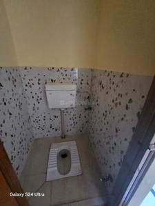 Bathroom Image of 1500 Sq.ft 2 BHK Duplex for rent in Line Par Moradabad for Rs. 16000