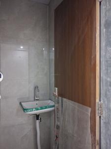Common Bathroom Image of 980 Sq.ft 2 BHK Apartment / Flat for sale in GCM Gomati Apartment, Sector 49 Noida for Rs. 3800500
