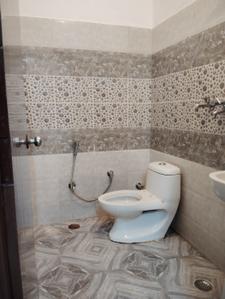 Bathroom Image of 1500 Sq.ft 3 BHK Apartment / Flat for rent in Jagatpura Jaipur for Rs. 15000