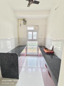 Kitchen Image of 700 Sq.ft 1 BHK Apartment / Flat for rent in Ashar Arize, Kalwa Thane for Rs. 28000