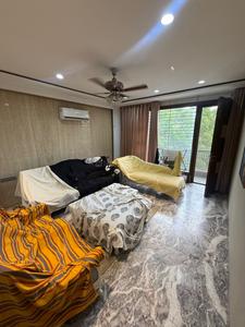 Bedroom Image of 4000 Sq.ft 5 BHK Builder Floor for sale in Janakpuri New Delhi for Rs. 70000000